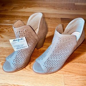 Restricted Block-Heel Booties
